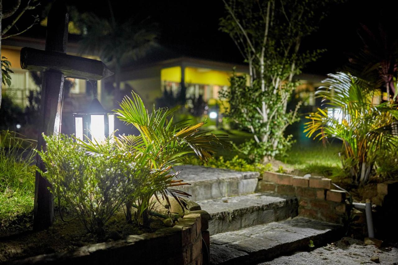 Andasibe Lemurs Lodge ภายนอก รูปภาพ