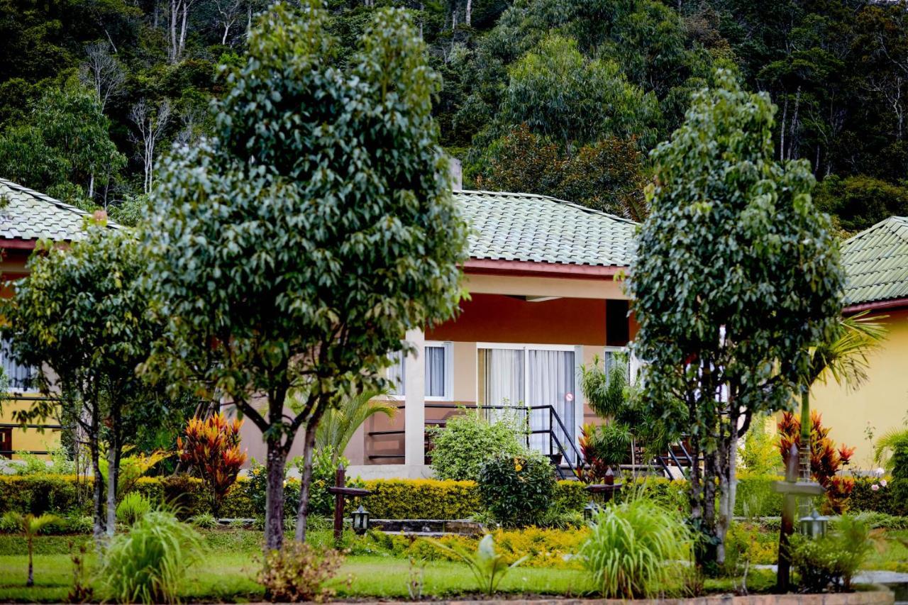 Andasibe Lemurs Lodge ภายนอก รูปภาพ