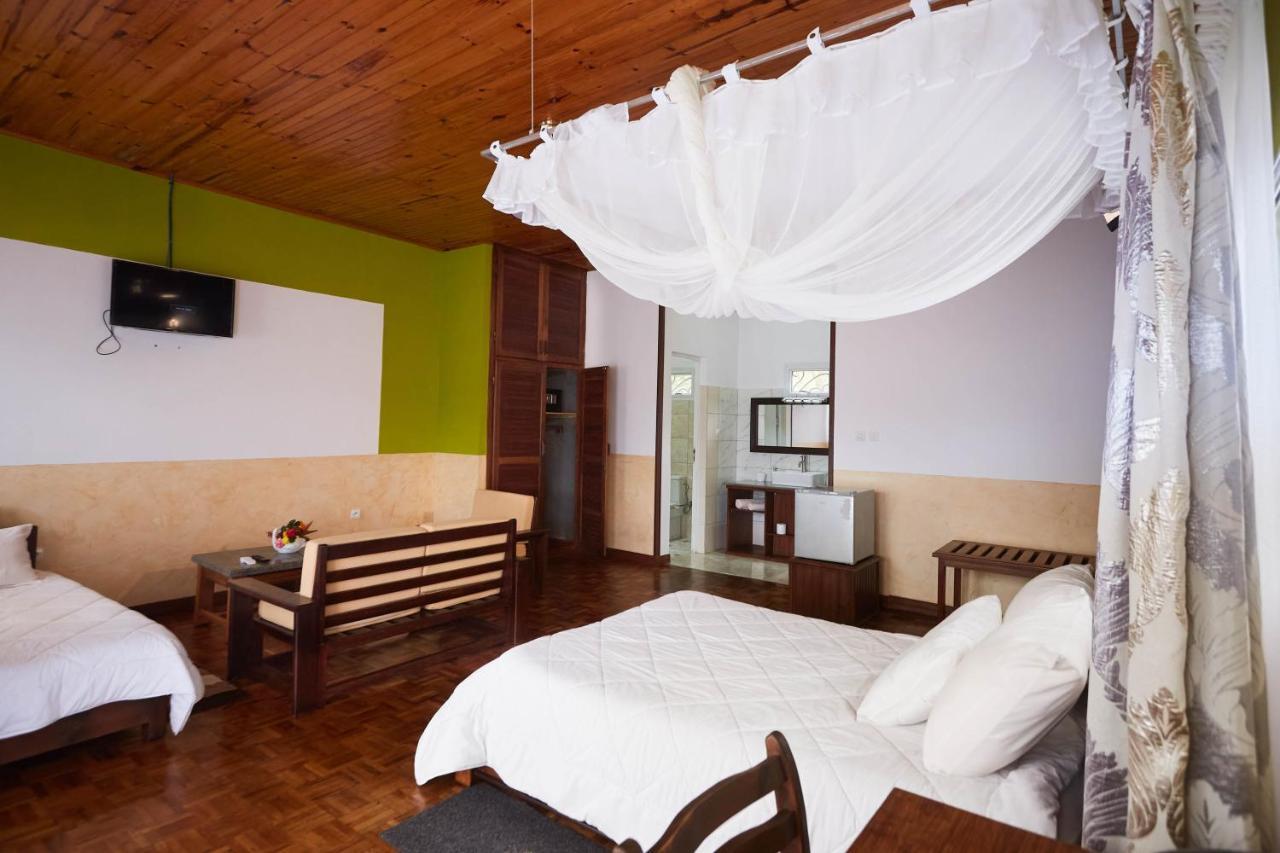 Andasibe Lemurs Lodge ภายนอก รูปภาพ