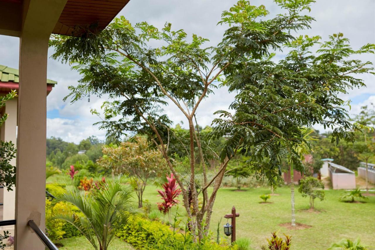 Andasibe Lemurs Lodge ภายนอก รูปภาพ