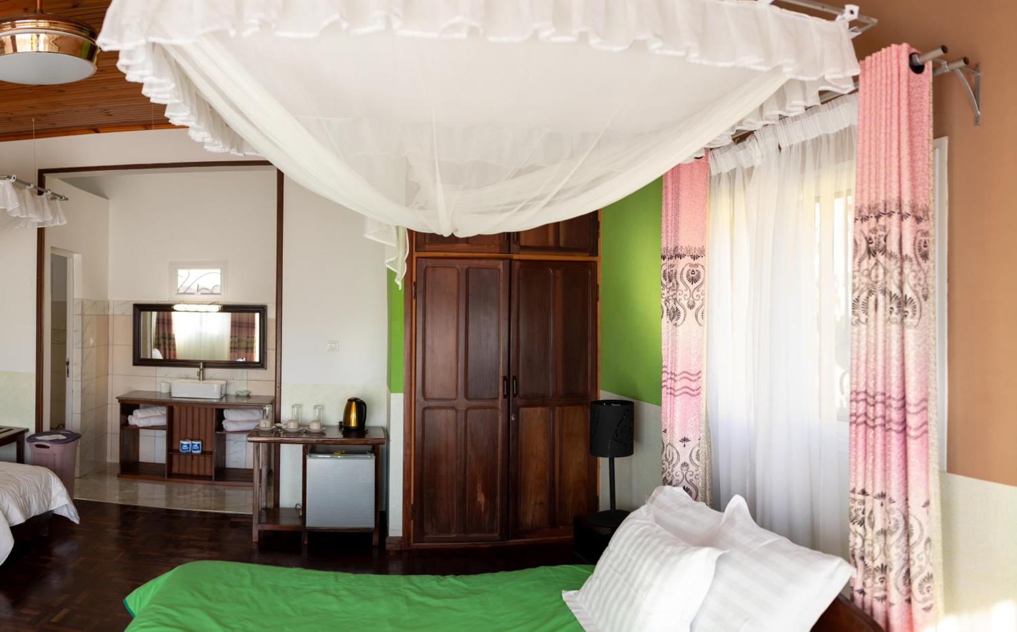 Andasibe Lemurs Lodge ภายนอก รูปภาพ