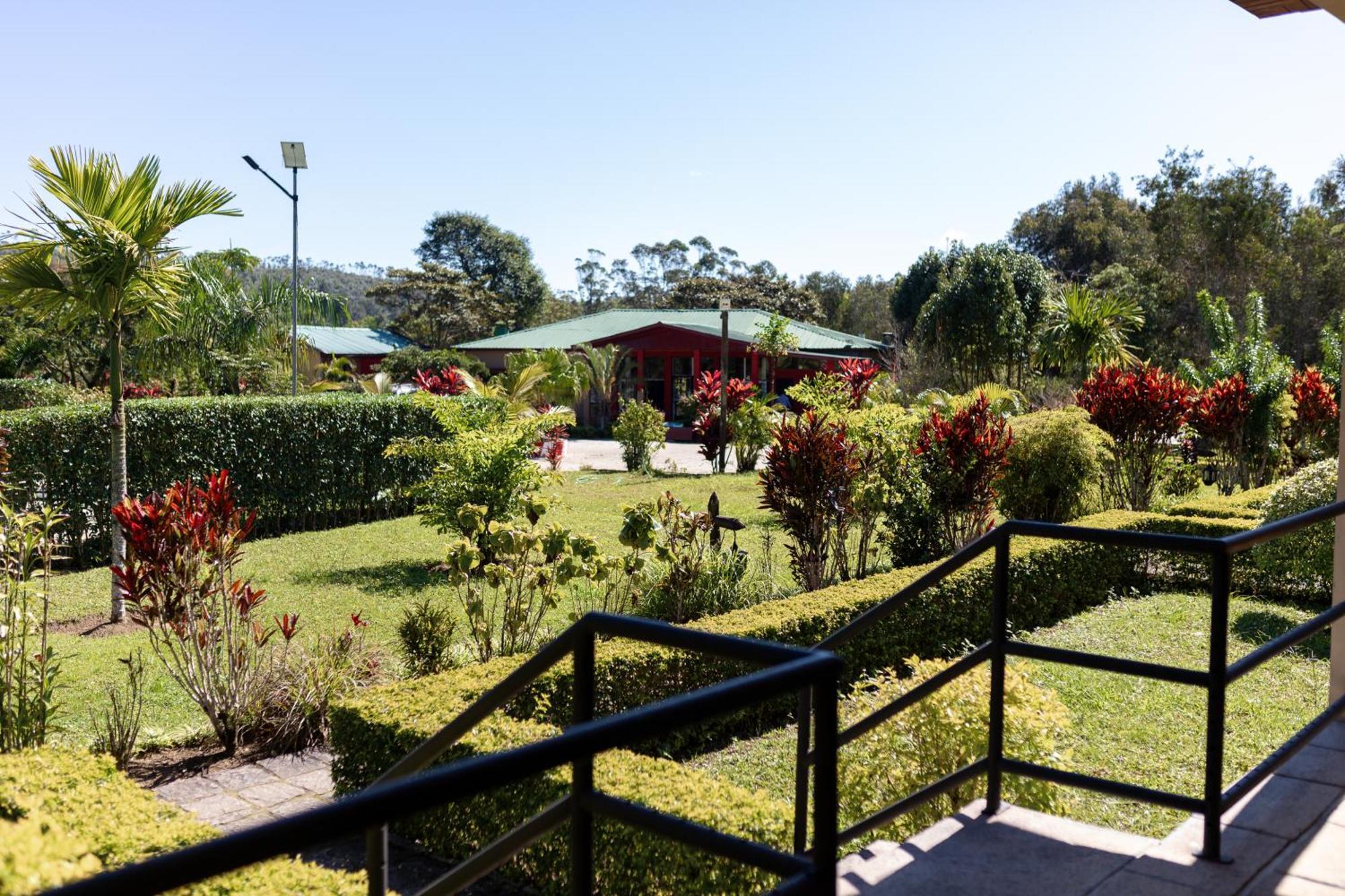 Andasibe Lemurs Lodge ภายนอก รูปภาพ